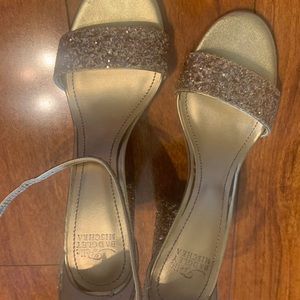 Badgely  mischka 6.5